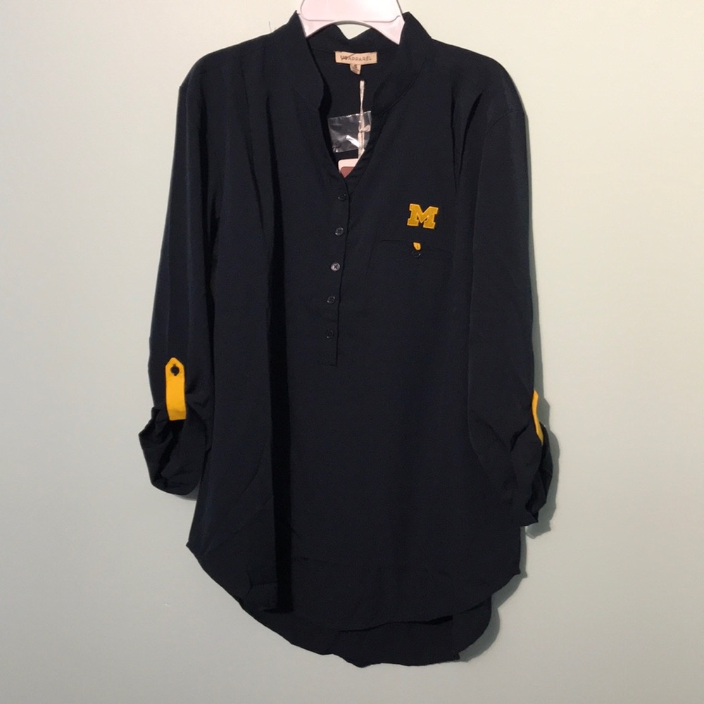 NWT UG Apparel NCAA Michigan Wolverines Top